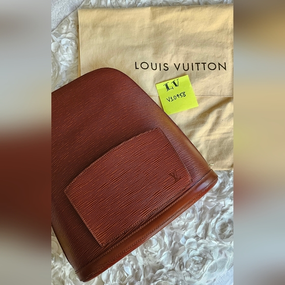 Louis Vuitton Epi Gobelins Backpack - Picture 16 of 16